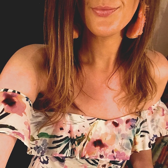 Friends call me TrendyJen🌈🦄| the endless dresser - Picture 4 of 16